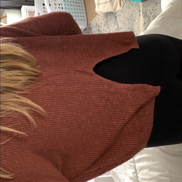 Express Sweater - Picture 2 of 5